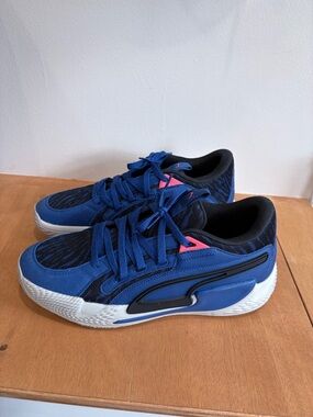 Men’s Puma Blue Athletic Sneakers with Pink Accent